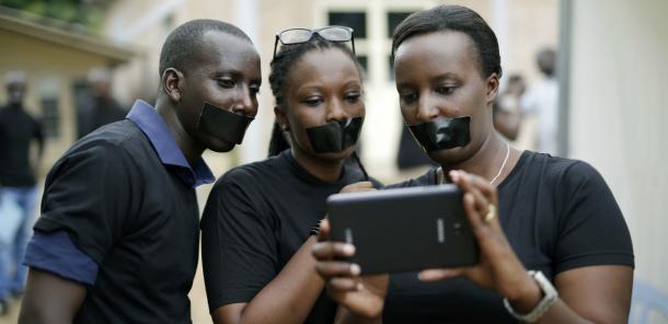 Diane Nininahazwe, journaliste menacée