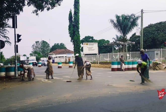 Bujumbura : les balayeuses des rues méritent notre solidarité
