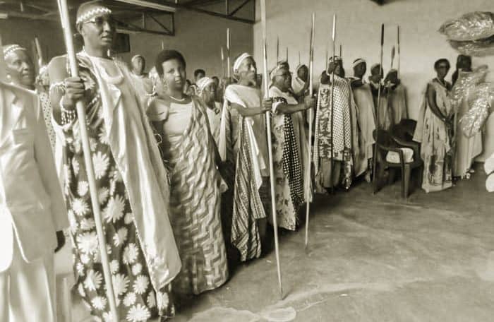 Abahuza : entre médiateurs et juges