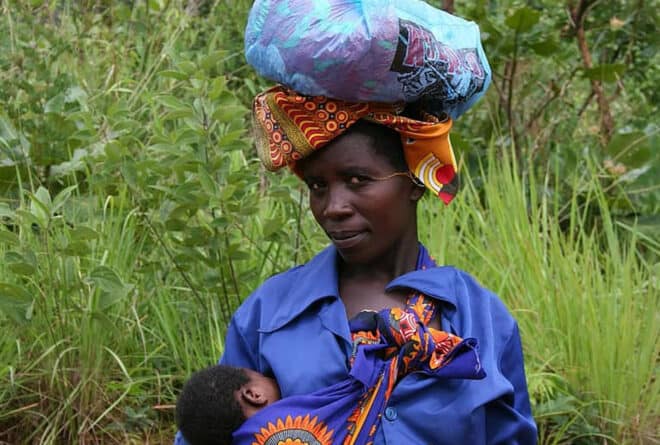 Abavuga ko imico y’Ikirundi ihohotera umukenyezi barihenda
