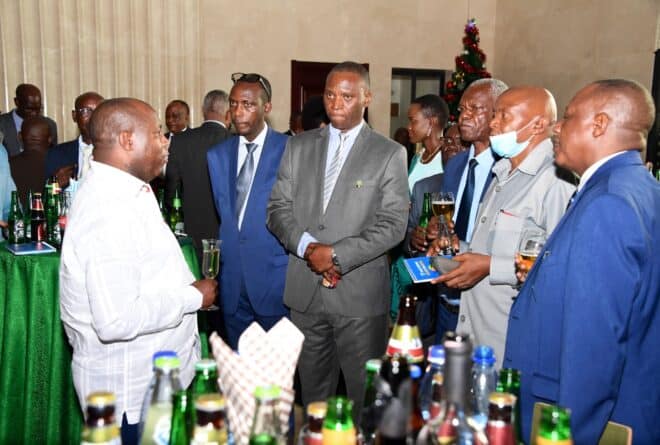 Etat et opposition, du miel mais surtout des ruches !