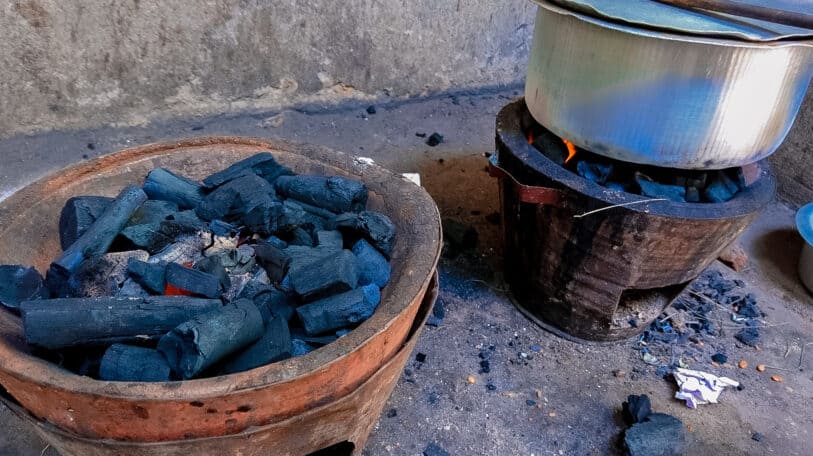 Gaz ou charbon de bois,  qu’est-ce qui est bon marché ?