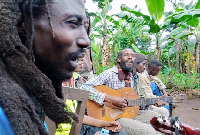 À la rencontre des rastas de Muhuzu