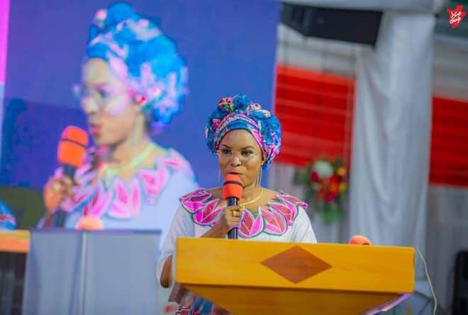 Angeline, une Première dame toute en élégance