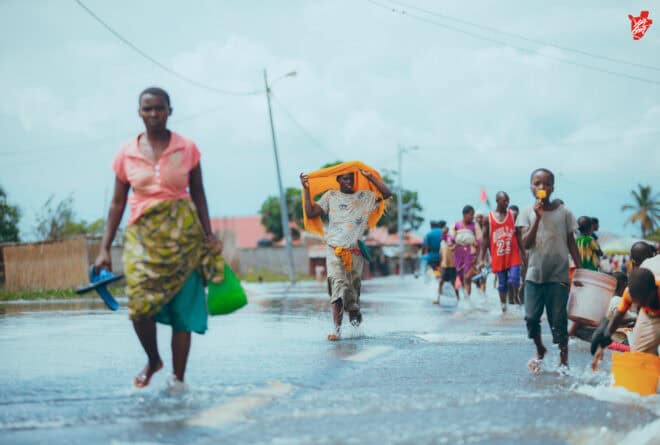 Face aux inondations, le choix cornélien de Sarah
