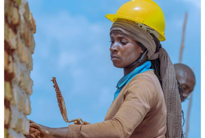 Une maison avant le mariage : les jeunes peuvent-ils se le permettre ?