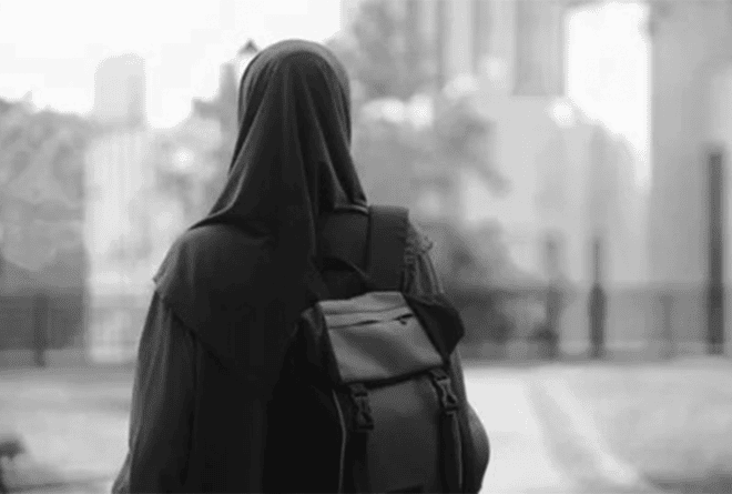En partance pour Riyad : conversation avec une migrante vers « l’Eldorado »