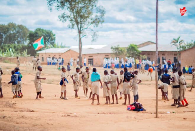 Ibintu bitanu abavyeyi barungitse abana ku mashure bokwitondera