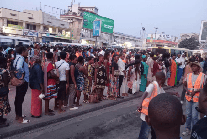 Bujumbura : des files pour les femmes et la honte pour les hommes