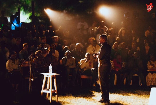 L’art émancipé de la politique est-il une illusion ?